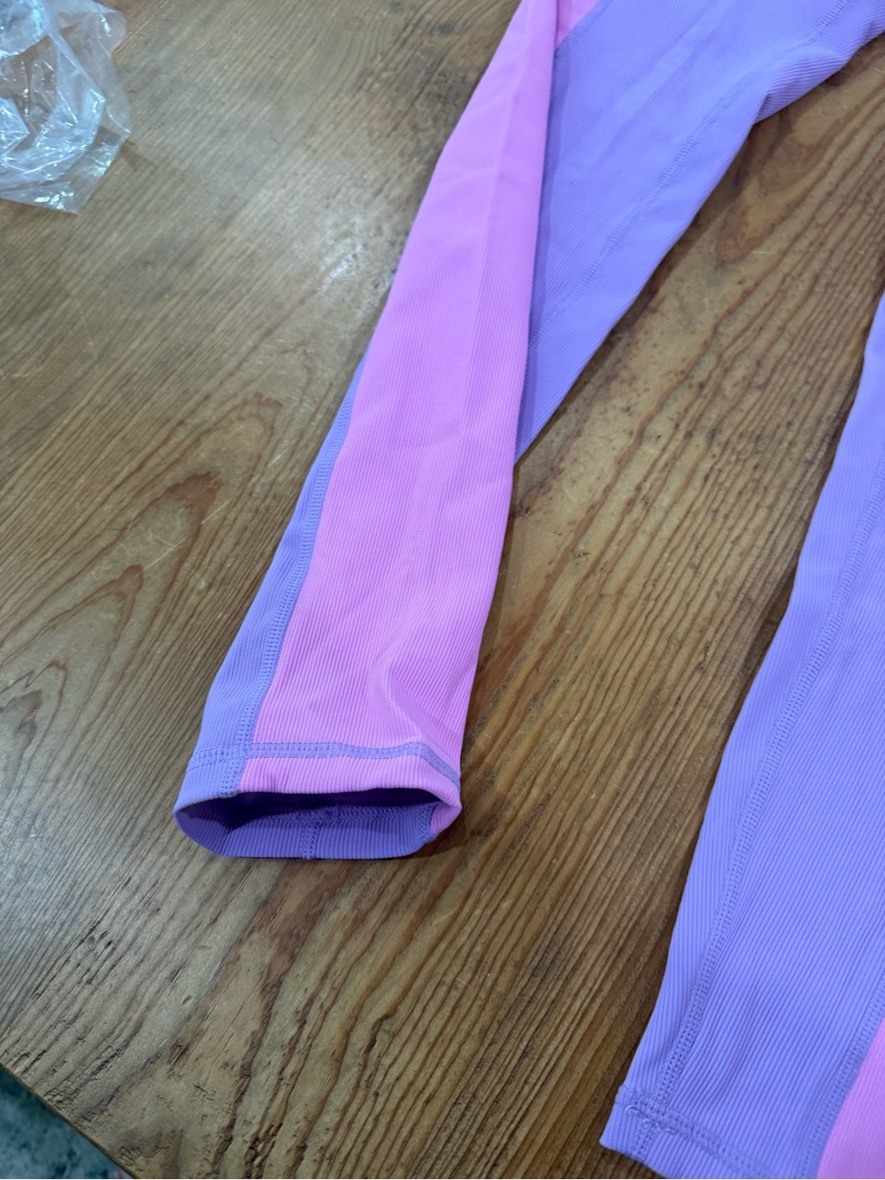 Wilo Lavender and Pink Two-Piece Active Set - Picture 6 of 9